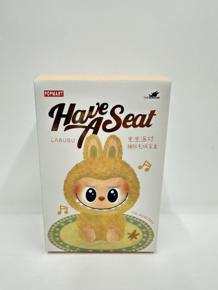 Лабубу сидячий брелок