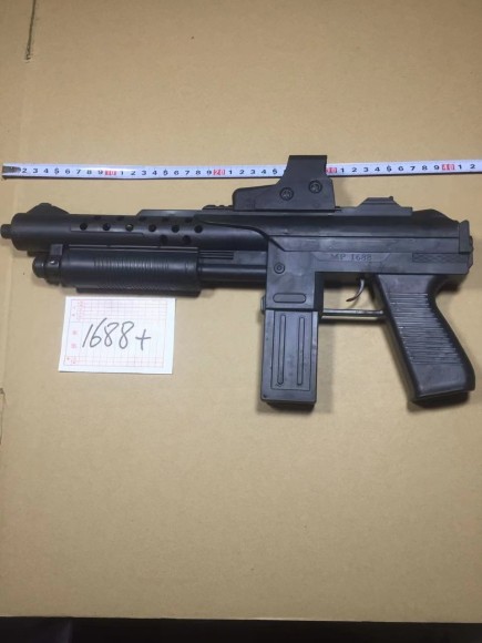 Игрушечный автомат (пружинный механизм) (72)